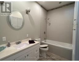 407 MAIN STREET E - 14