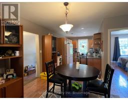 407 MAIN STREET E - 18