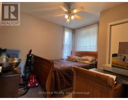 407 MAIN STREET E - 37
