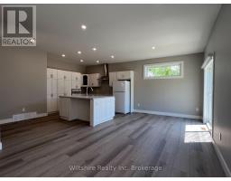 407 MAIN STREET E - 6