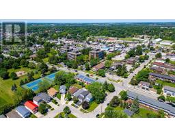 9 - 880 JAMES STREET - 4