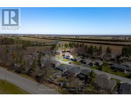 56 WINTERGREEN CRESCENT - 24