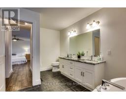 905 MORO PLACE - 32
