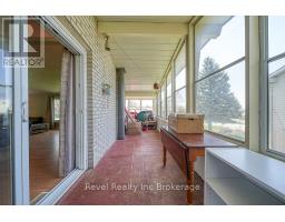 45 LYNN CRESCENT - 17