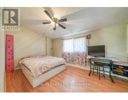 45 LYNN CRESCENT - 21