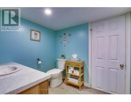 142 MUTUAL STREET N - 19