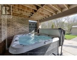 271 WEDGEWOOD DRIVE - 40