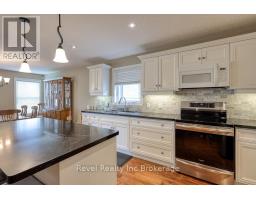 165 JUNO CRESCENT - 12