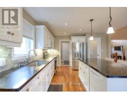 165 JUNO CRESCENT - 14