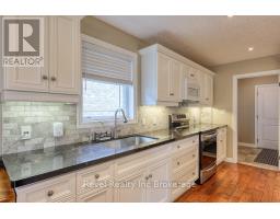 165 JUNO CRESCENT - 16