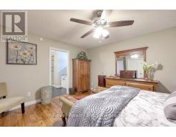 165 JUNO CRESCENT - 21