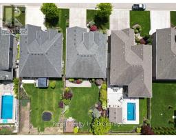 165 JUNO CRESCENT - 3