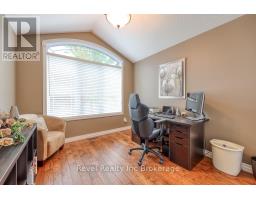 165 JUNO CRESCENT - 7
