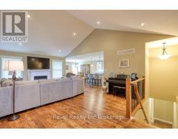 165 JUNO CRESCENT - 9