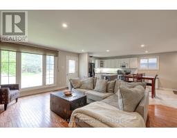 9 GRENVILLE STREET - 28