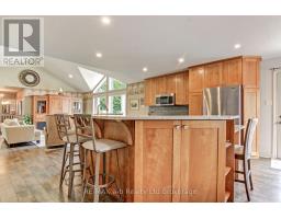 7 OTTERVIEW DRIVE - 20