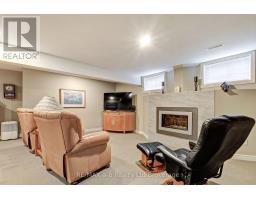 7 OTTERVIEW DRIVE - 21