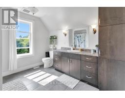 210 BEACH LANE - 19