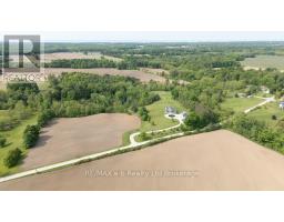 210 BEACH LANE - 34