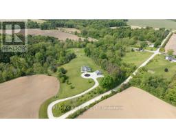 210 BEACH LANE - 35