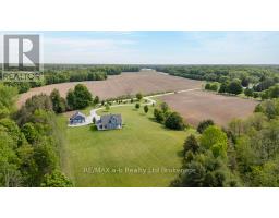210 BEACH LANE - 38
