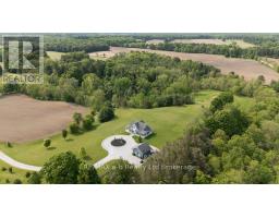 210 BEACH LANE - 44