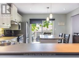 55 SIOUX CRESCENT - 10