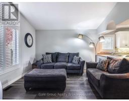 55 SIOUX CRESCENT - 12