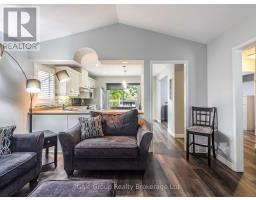 55 SIOUX CRESCENT - 14