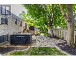 55 SIOUX CRESCENT - 30