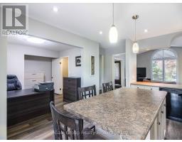 55 SIOUX CRESCENT - 6