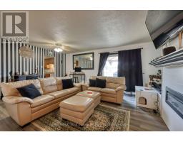 7 - 15 DEVONSHIRE AVENUE - 12