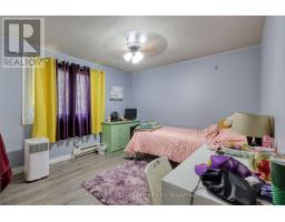 7 - 15 DEVONSHIRE AVENUE - 17