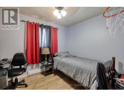7 - 15 DEVONSHIRE AVENUE - 18