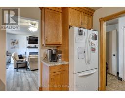 7 - 15 DEVONSHIRE AVENUE - 9