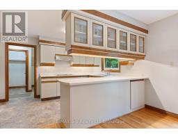 75 GLENN AVENUE N - 17