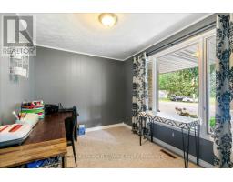 24 NORFOLK STREET - 11