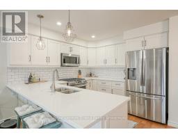 121 ELGIN STREET - 12