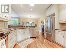 596 LAKEVIEW DRIVE - 12