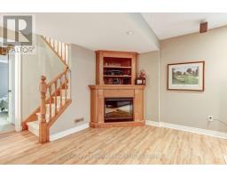 596 LAKEVIEW DRIVE - 26