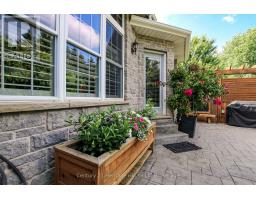 596 LAKEVIEW DRIVE - 33