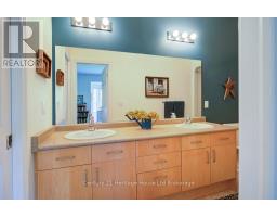 30 - 500 LAKEVIEW DRIVE - 15