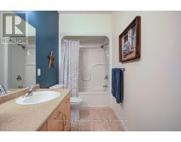30 - 500 LAKEVIEW DRIVE - 16
