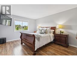 2234 THORNICROFT CRESCENT - 17