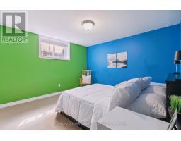 2234 THORNICROFT CRESCENT - 23