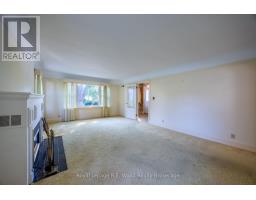 11 ROSS STREET - 11