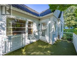 11 ROSS STREET - 36