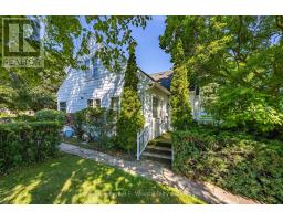 11 ROSS STREET - 37