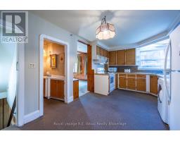 11 ROSS STREET - 4