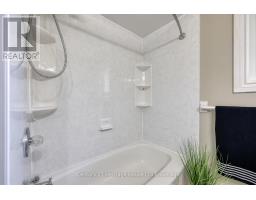 528 SPRINGBANK AVENUE N - 34